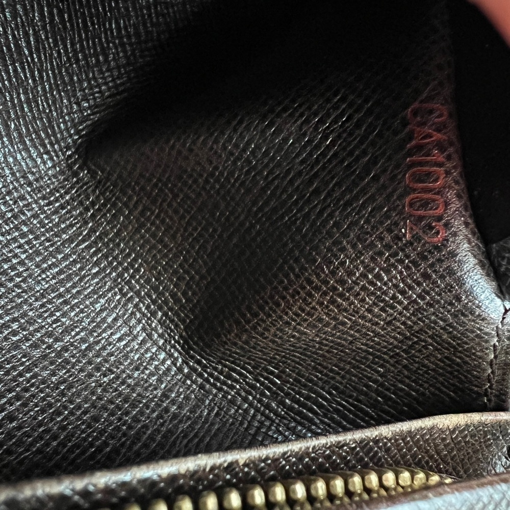 Authentic Louis Vuitton Damier Wallet - Picture 4 of 5